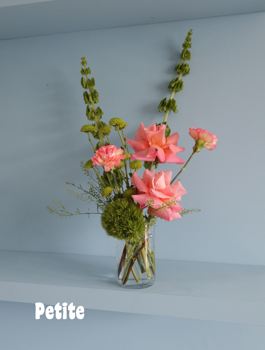Flower Street Signature Vase Arrangement